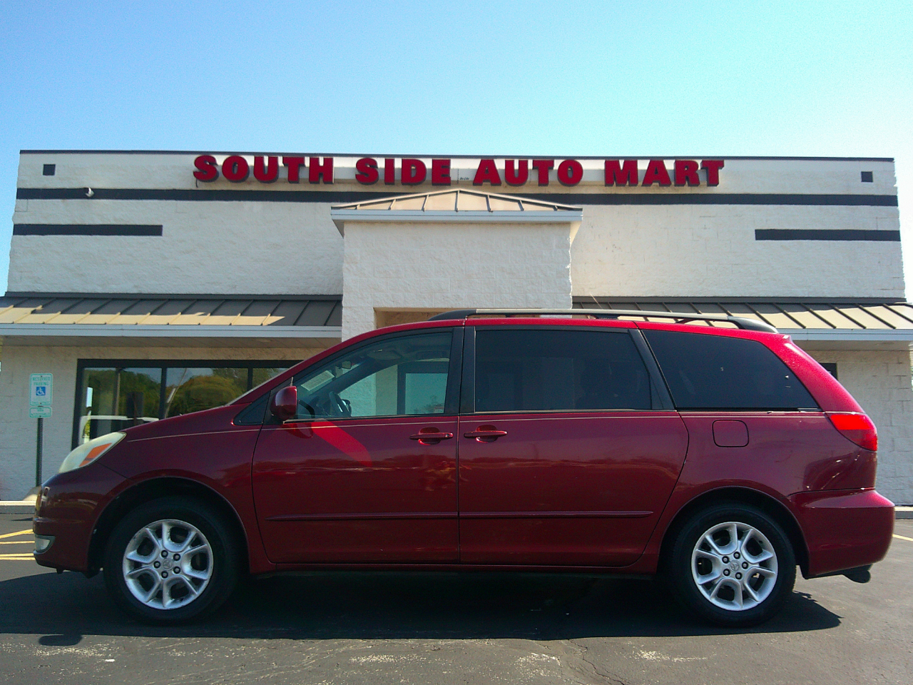 Toyota Sienna XLE 2005