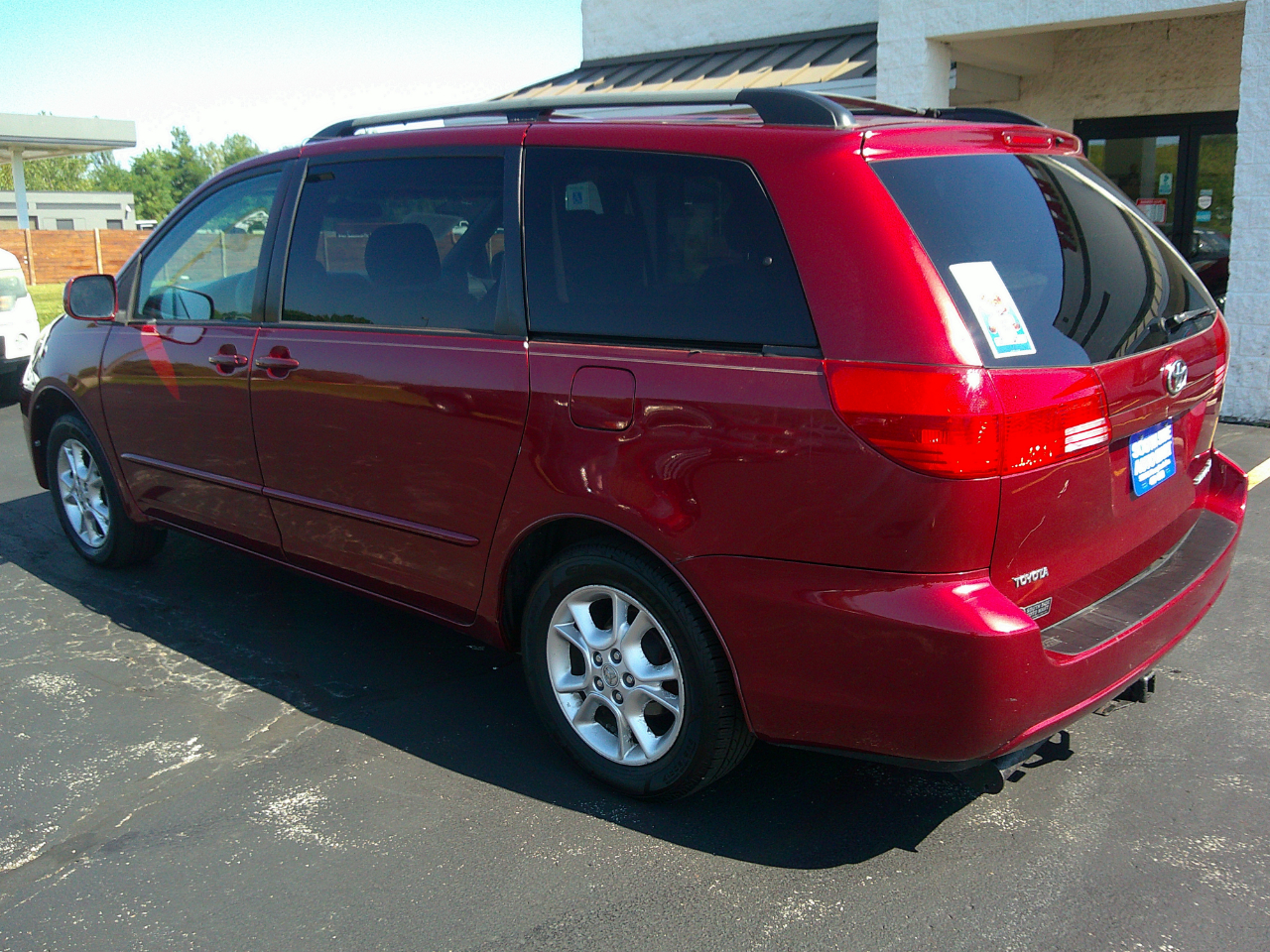Toyota Sienna XLE 2005