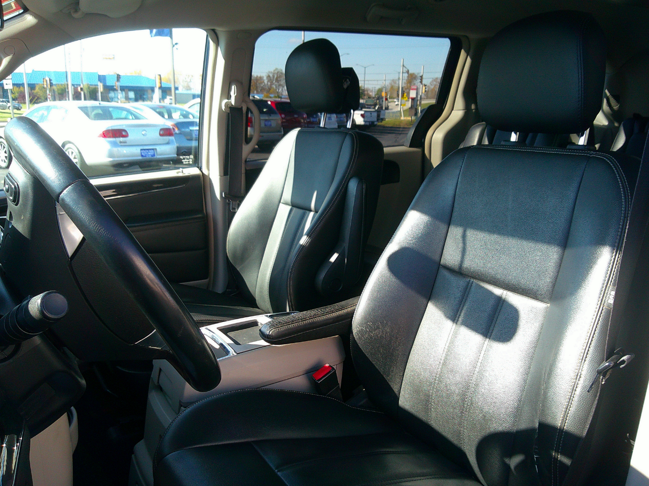 Chrysler Town & Country Touring 2013