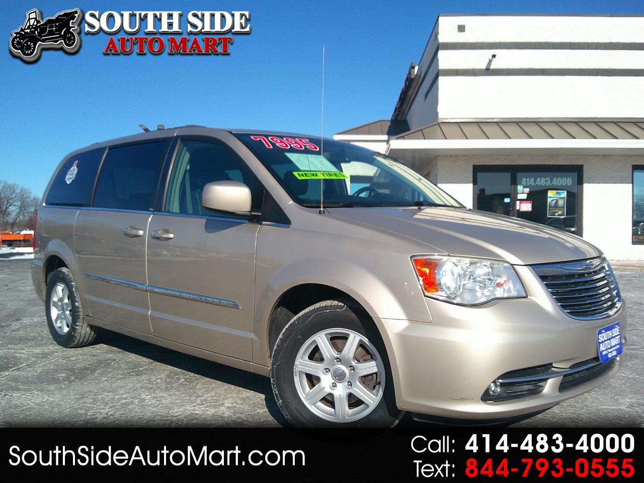 2012 Chrysler Town & Country Touring