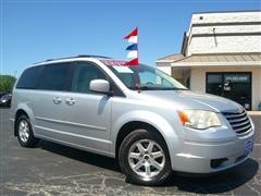 2008 Chrysler Town & Country 
