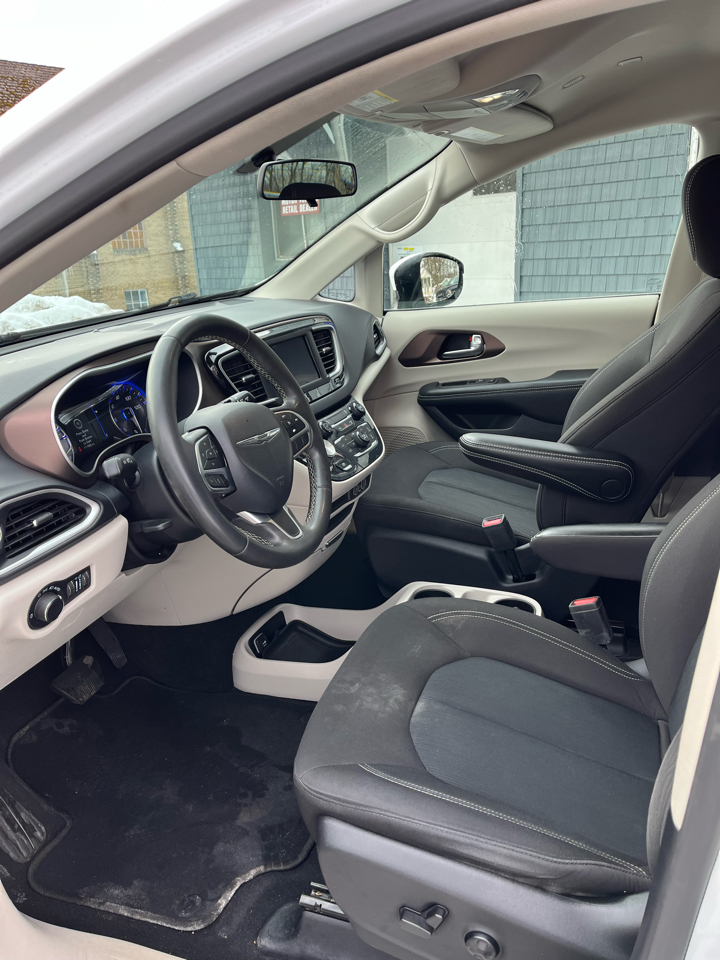 Chrysler Voyager LX 2022