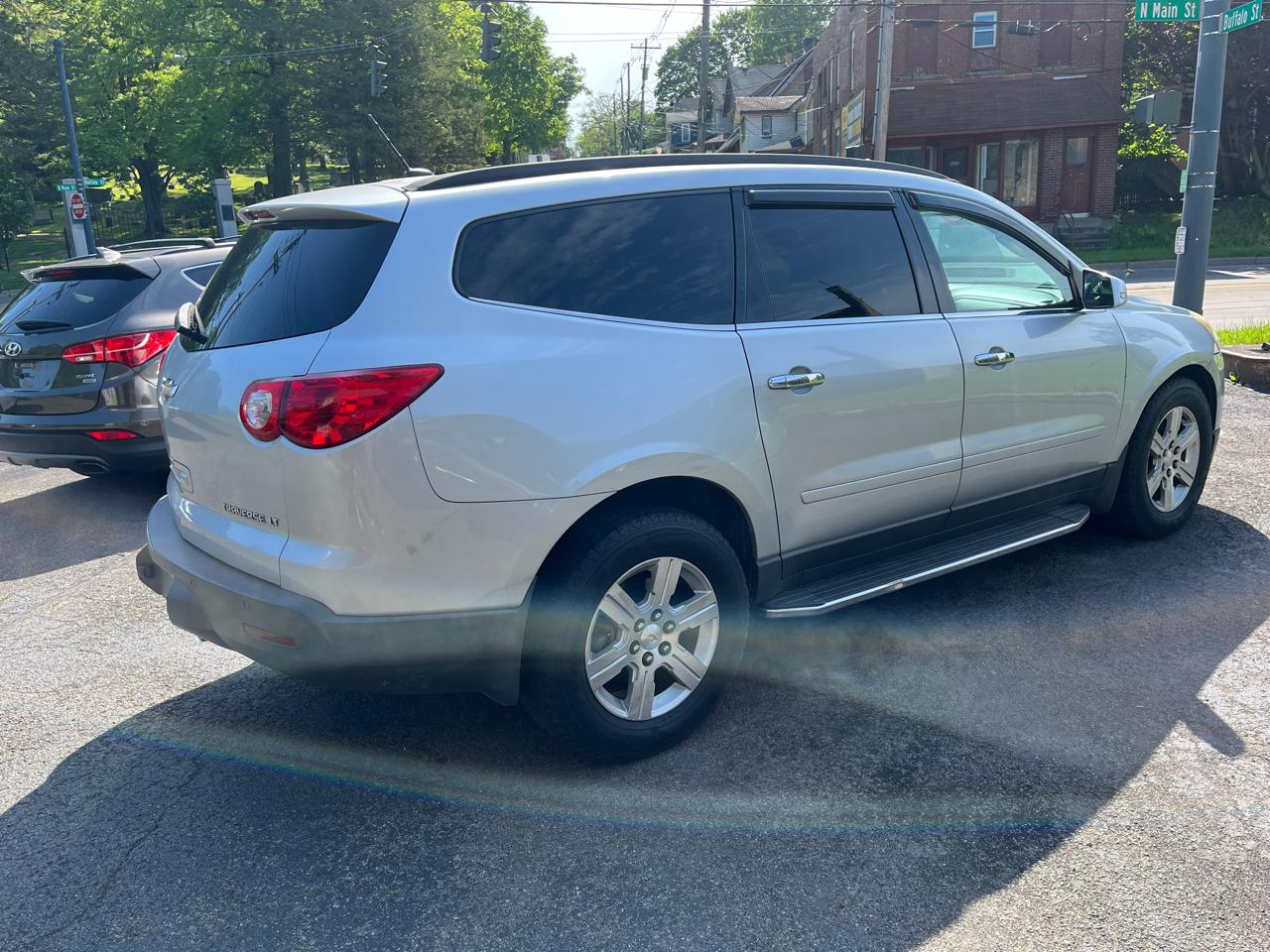 Chevrolet Traverse 2LT AWD 2011