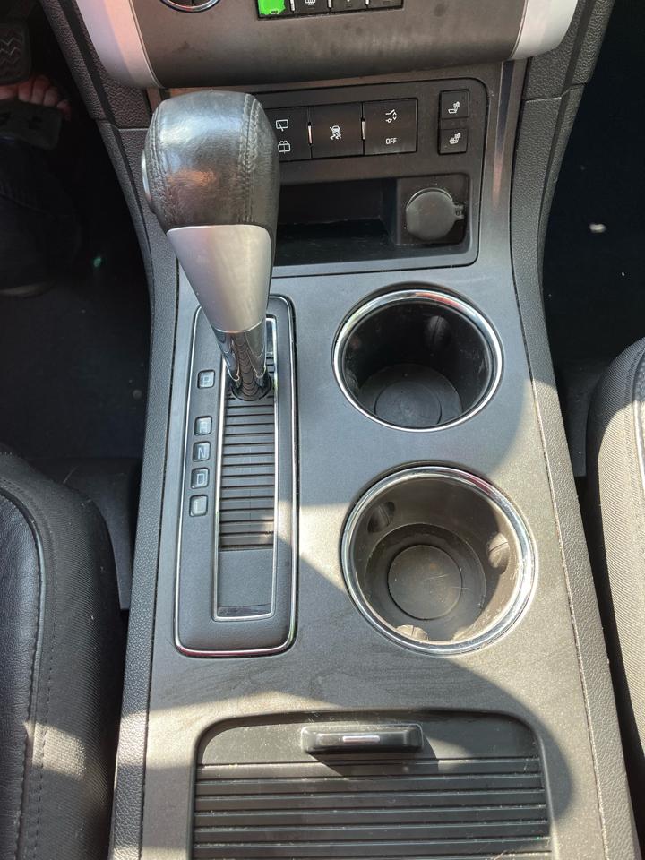Chevrolet Traverse 2LT AWD 2011