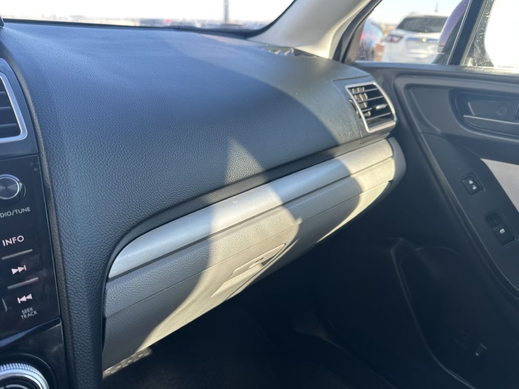 Subaru Forester 2.5i Premium PZEV CVT 2016