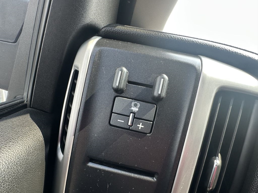 GMC Sierra 1500 SLE Double Cab 2WD 2015