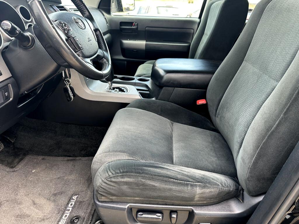 Image of 2013 Toyota Sequoia SR5 5.7L 4WD FFV