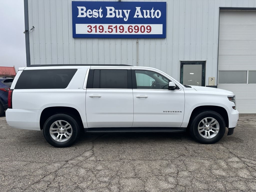 Chevrolet Suburban 4WD 4dr 1500 LT 2016