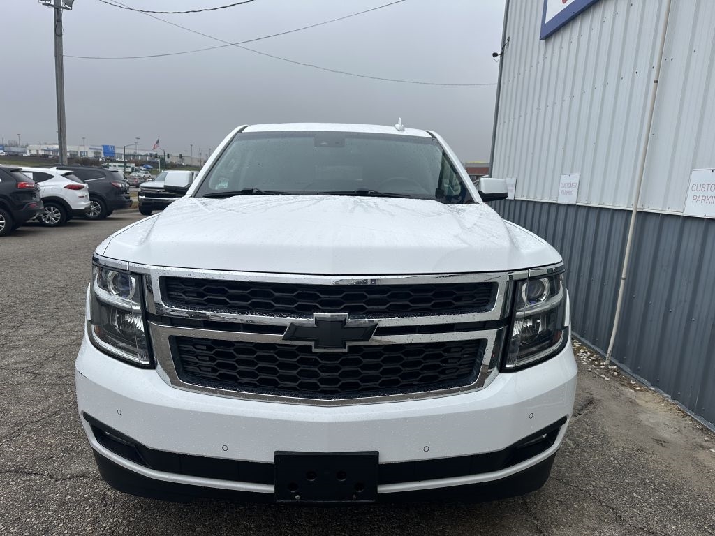 Chevrolet Suburban 4WD 4dr 1500 LT 2016