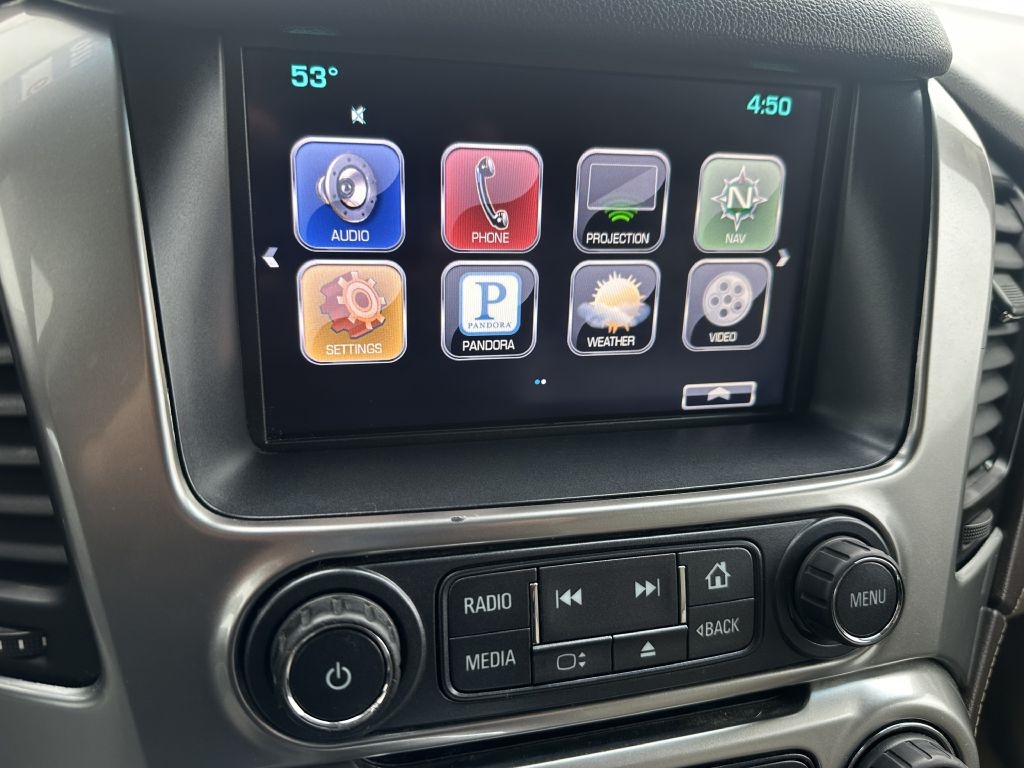 Chevrolet Suburban 4WD 4dr 1500 LT 2016