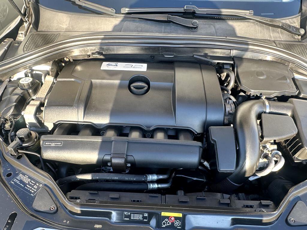 Volvo XC60 4dr 3.2L 2012