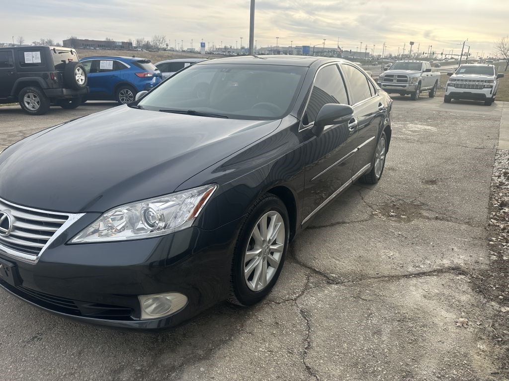 Lexus ES 350 4dr Sdn 2010