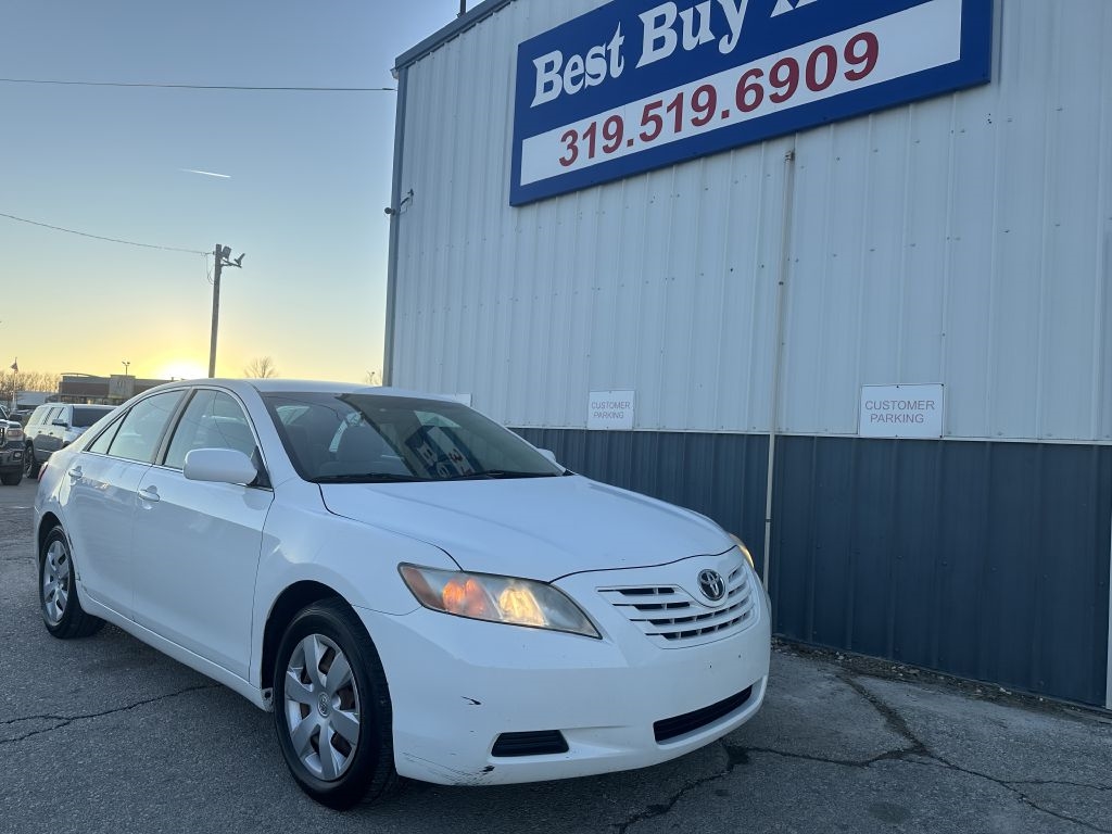 Toyota Camry 4dr Sdn I4 Man (Natl) 2009