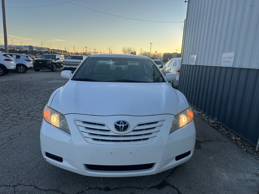 Toyota Camry 4dr Sdn I4 Man (Natl) 2009