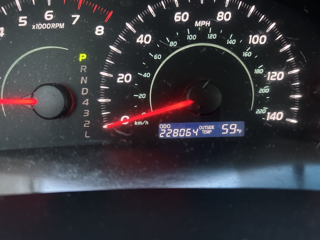 Toyota Camry 4dr Sdn I4 Man (Natl) 2009