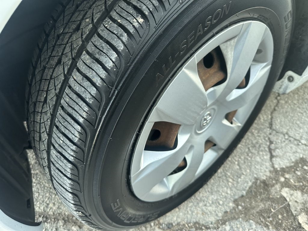 Toyota Camry 4dr Sdn I4 Man (Natl) 2009