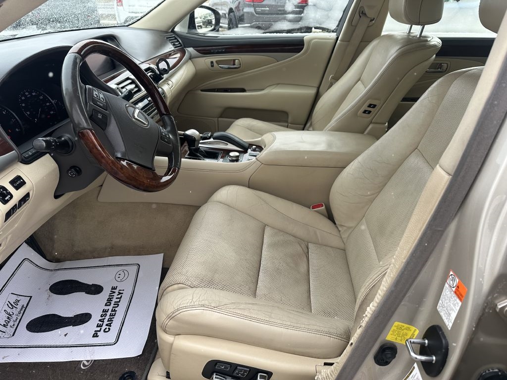 Lexus LS 460 4dr Sdn AWD 2016