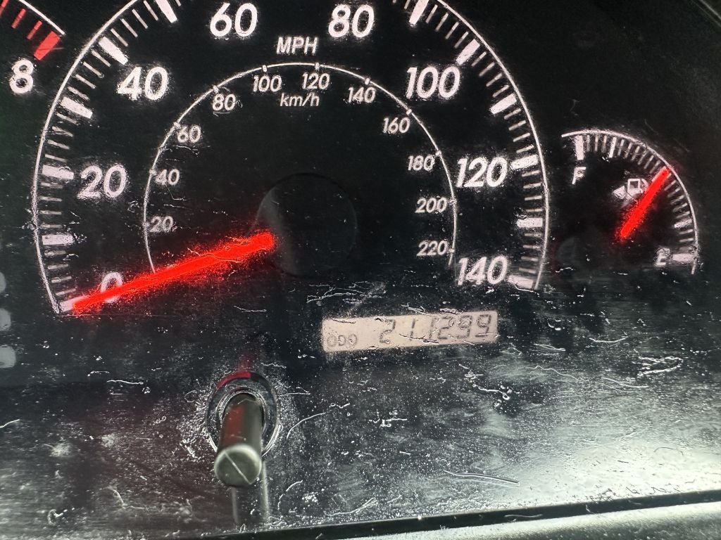 Toyota Camry 4dr Sdn XLE Auto (Natl) 2006