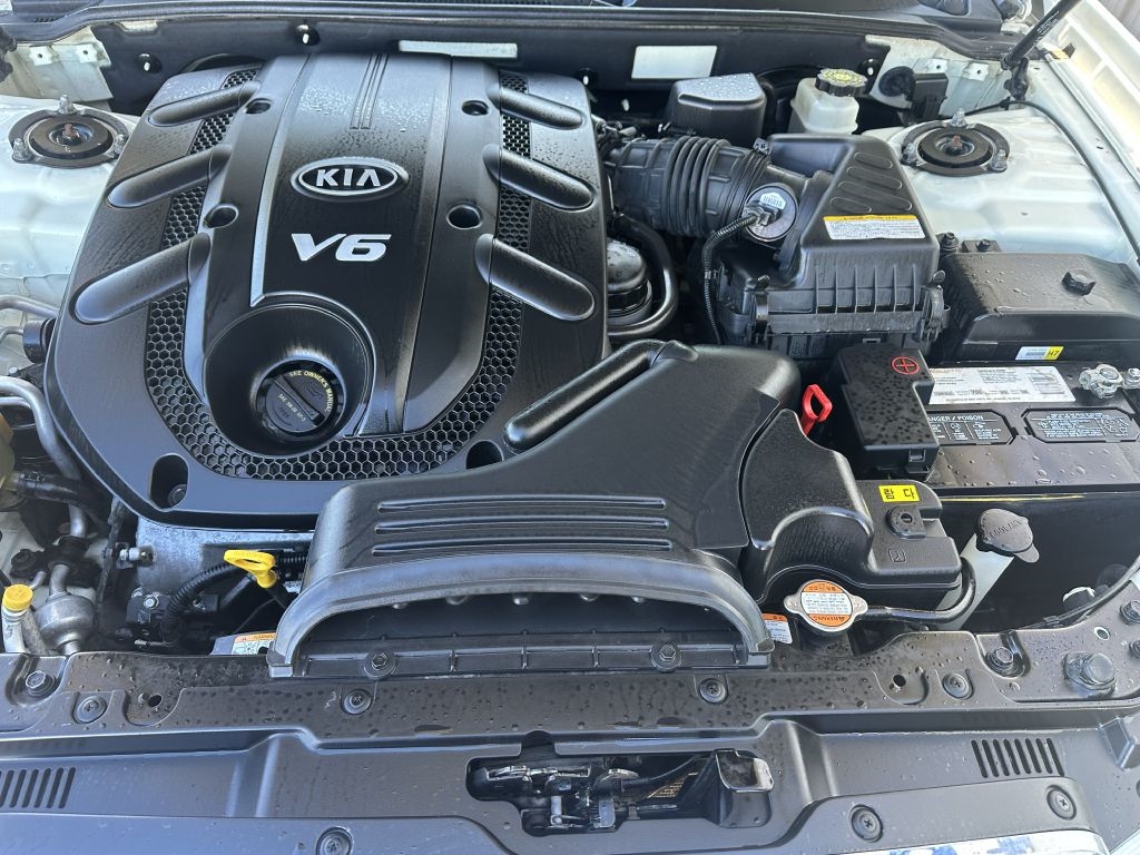 Kia Amanti 4dr Sdn 2008