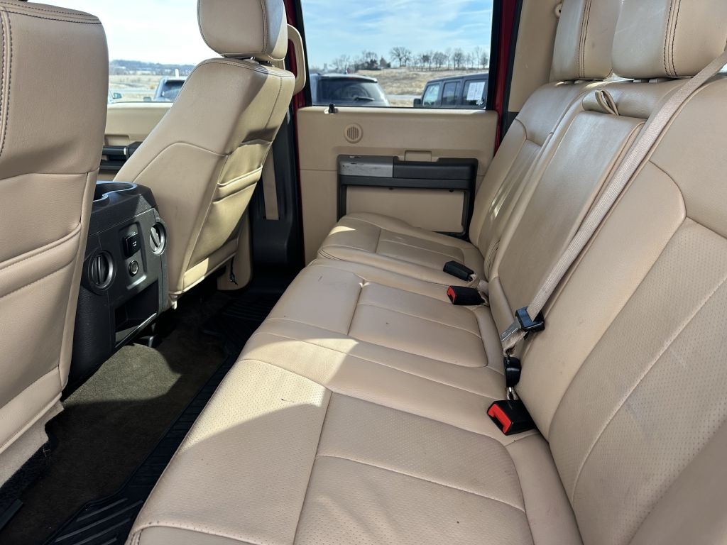 Ford Super Duty F-250 SRW 4WD Crew Cab 172" Platinum 2016