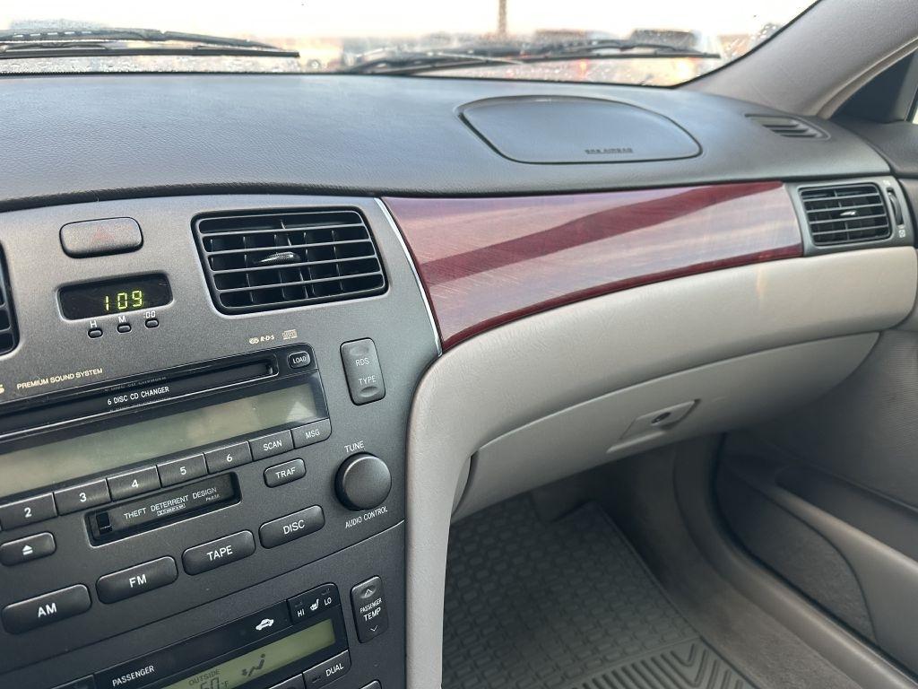 Lexus ES 300 4dr Sdn 2003