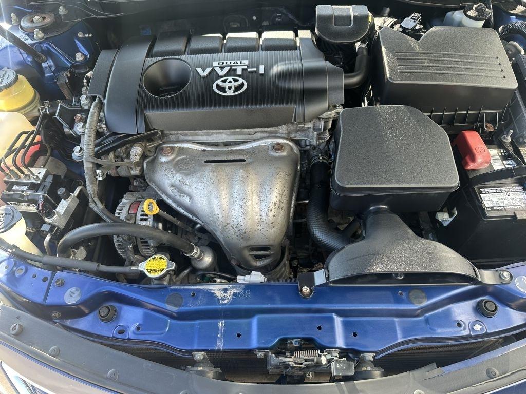 Toyota Camry 4dr Sdn I4 Man (Natl) 2010