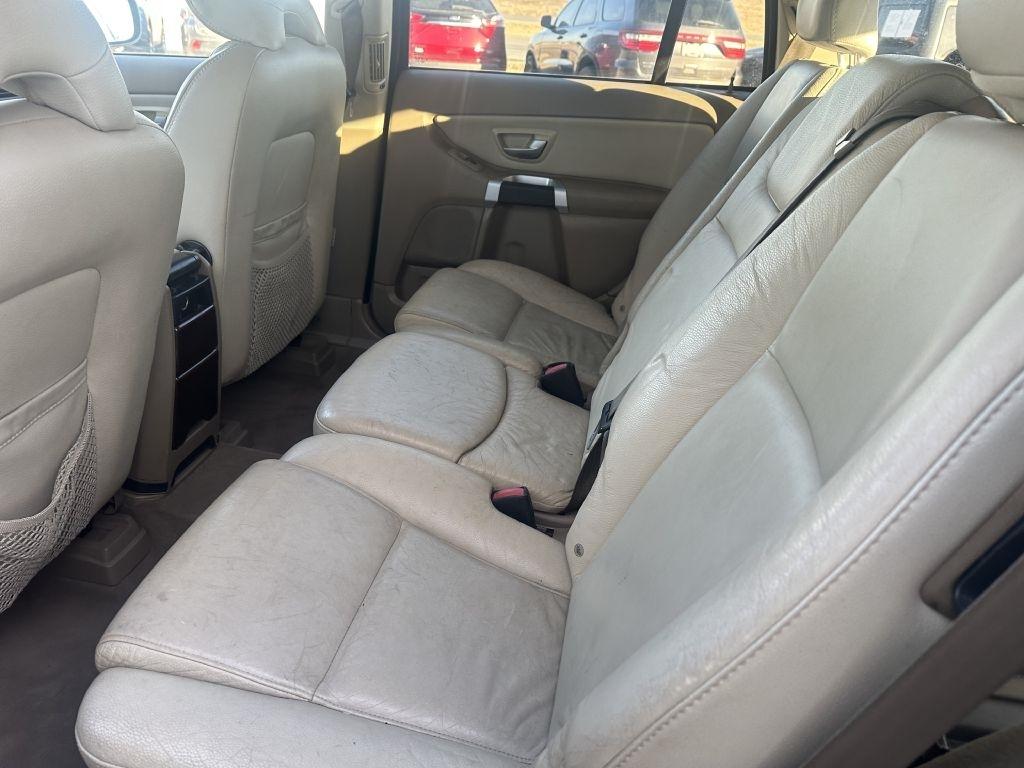 Volvo XC90 AWD 4dr I6 w/Snrf/3rd Row 2007