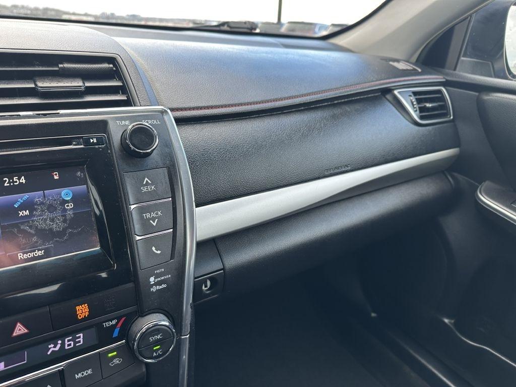 Toyota Camry Hybrid 4dr Sdn XLE (Natl) 2015