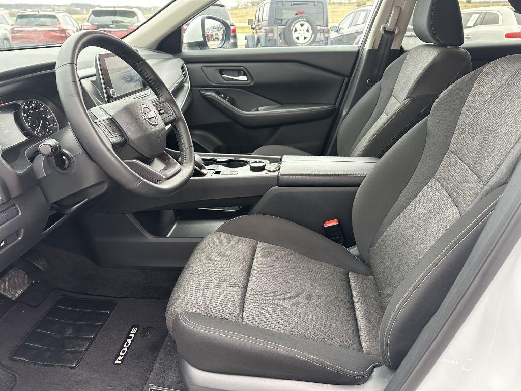 Nissan Rogue AWD SV 2025