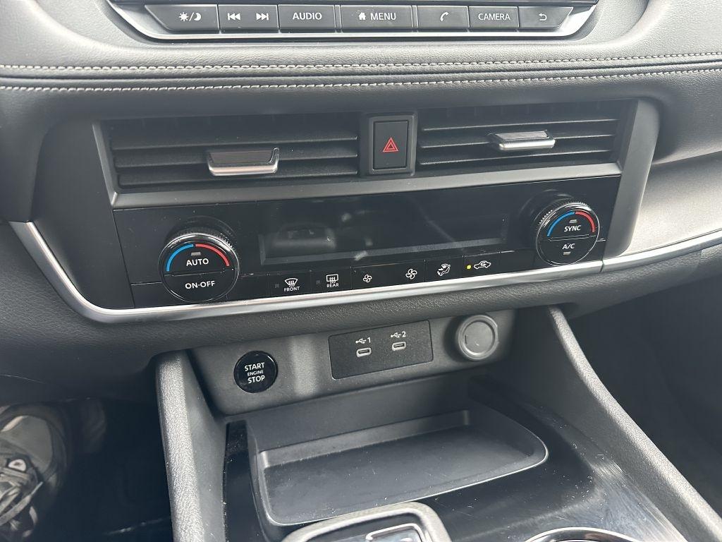 Nissan Rogue AWD SV 2025