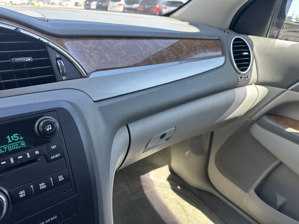 Buick Enclave AWD 4dr CXL-1 2011