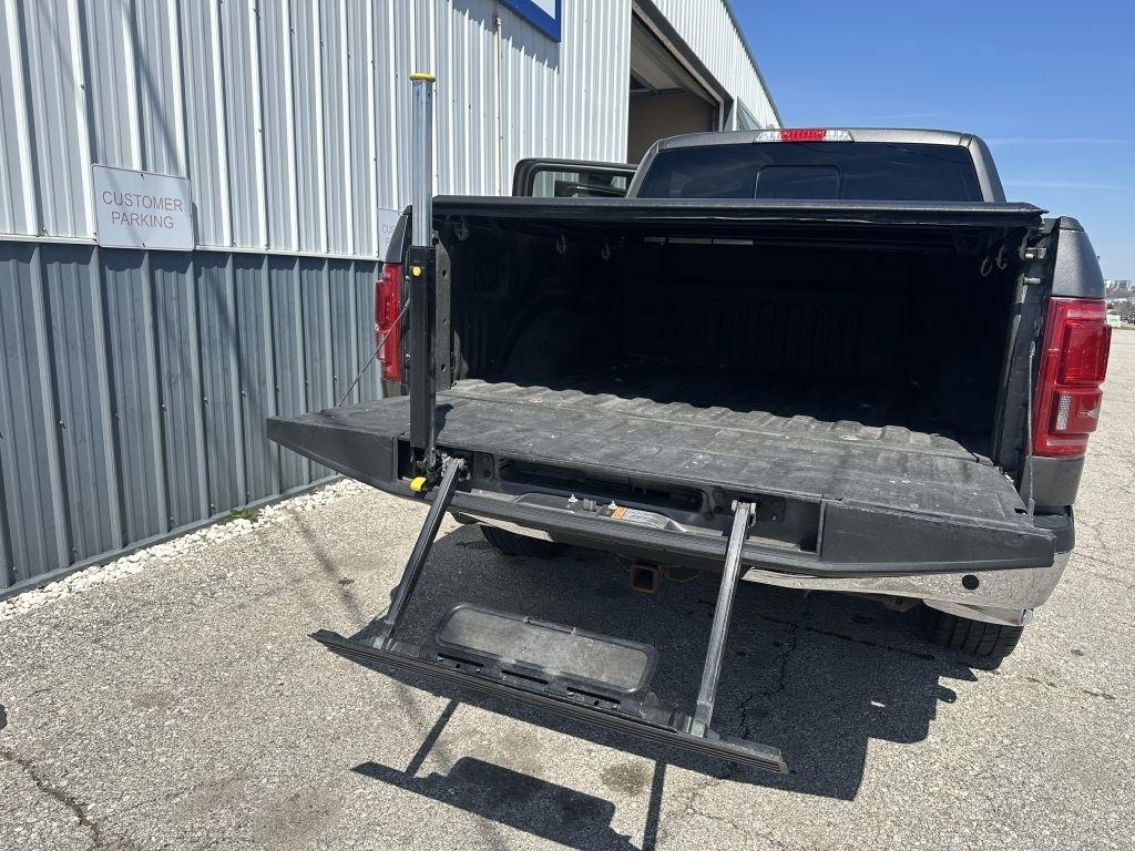 Ford F-150 4WD SuperCrew 145" King Ranch 2015