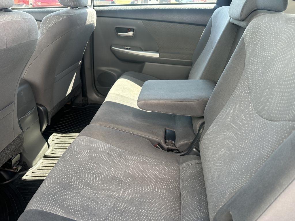 Toyota Prius V 5dr Wgn Three (Natl) 2013