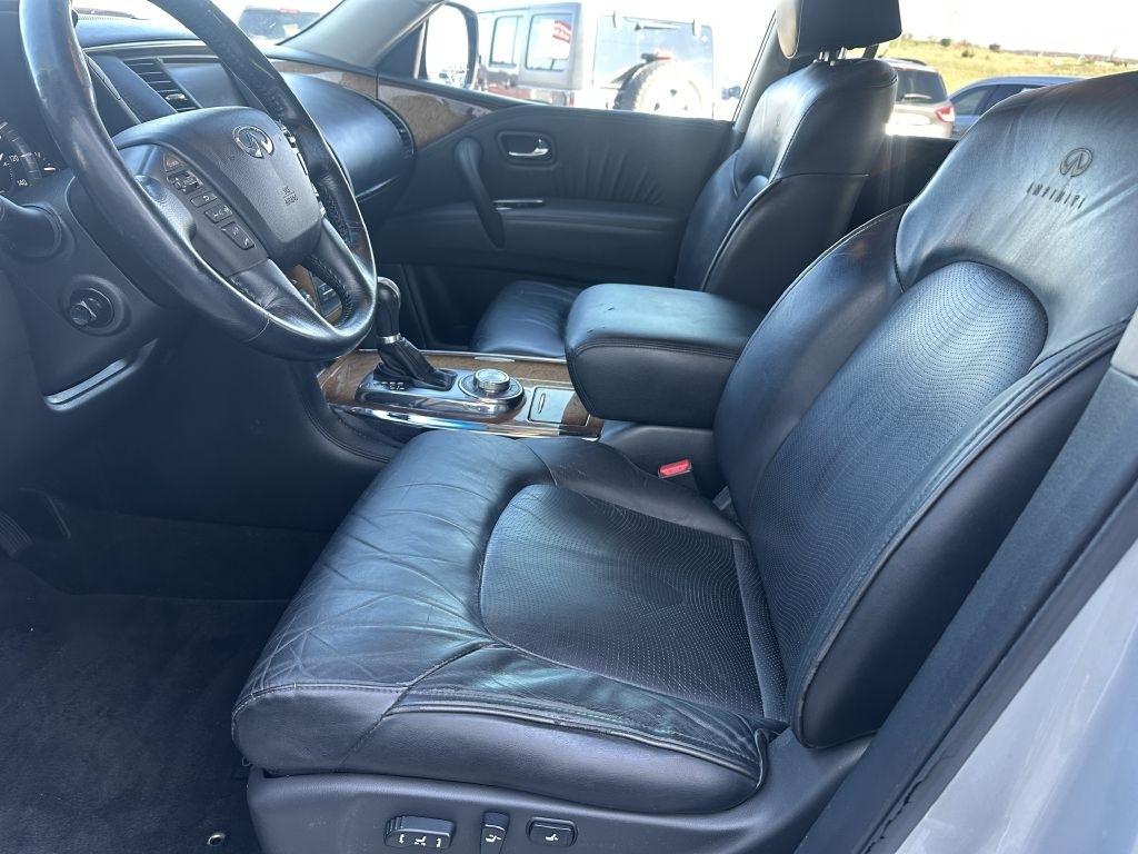 Infiniti QX56 4WD 4dr 7-passenger 2011