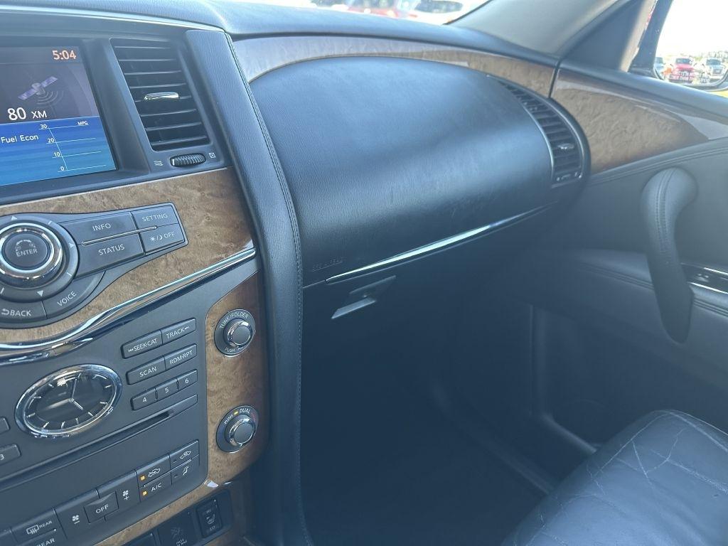 Infiniti QX56 4WD 4dr 7-passenger 2011