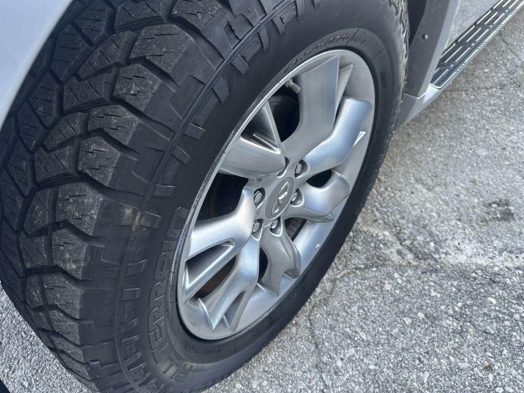 Infiniti QX56 4WD 4dr 7-passenger 2011