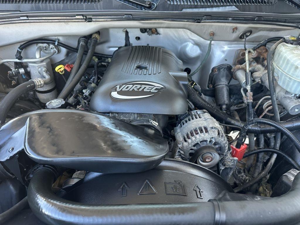 Chevrolet Silverado 2500HD Reg Cab 133" WB Work Truck 2005