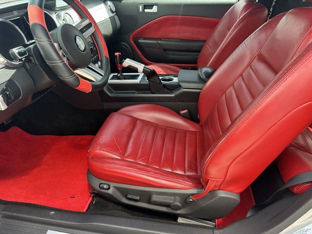 Ford Mustang 2dr Cpe GT Deluxe 2005