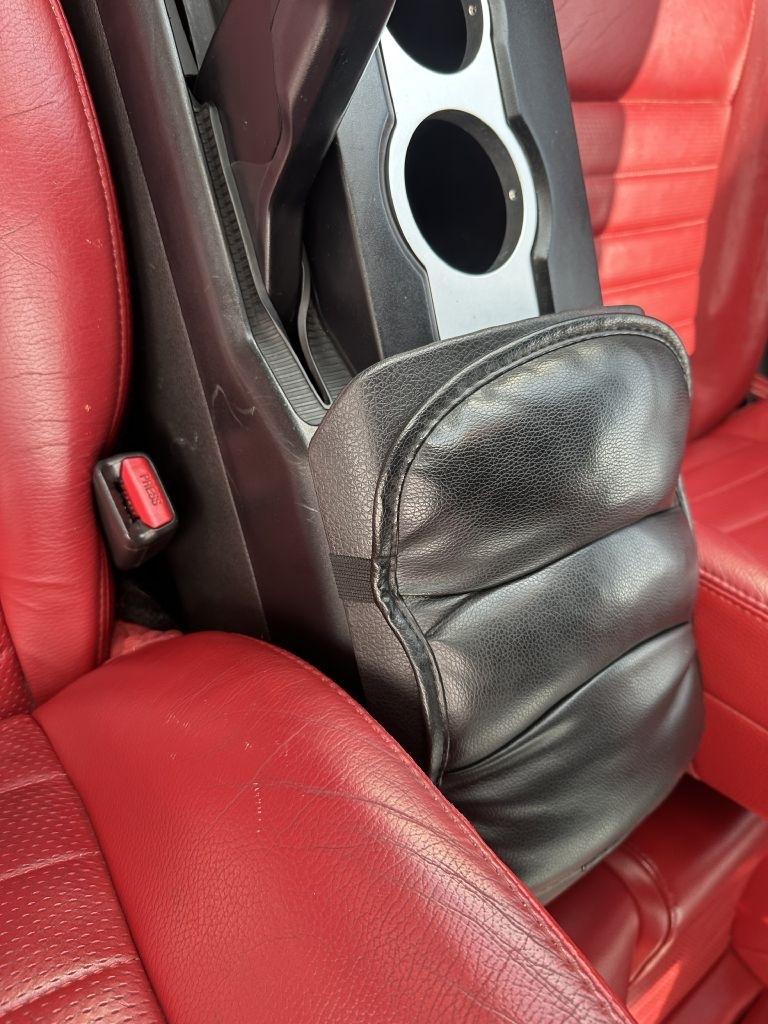 Ford Mustang 2dr Cpe GT Deluxe 2005