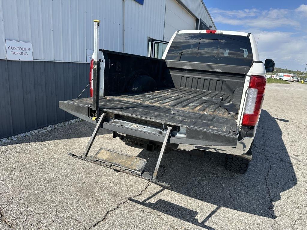 Ford Super Duty F-350 SRW King Ranch 4WD Crew Cab 8' Box 2019