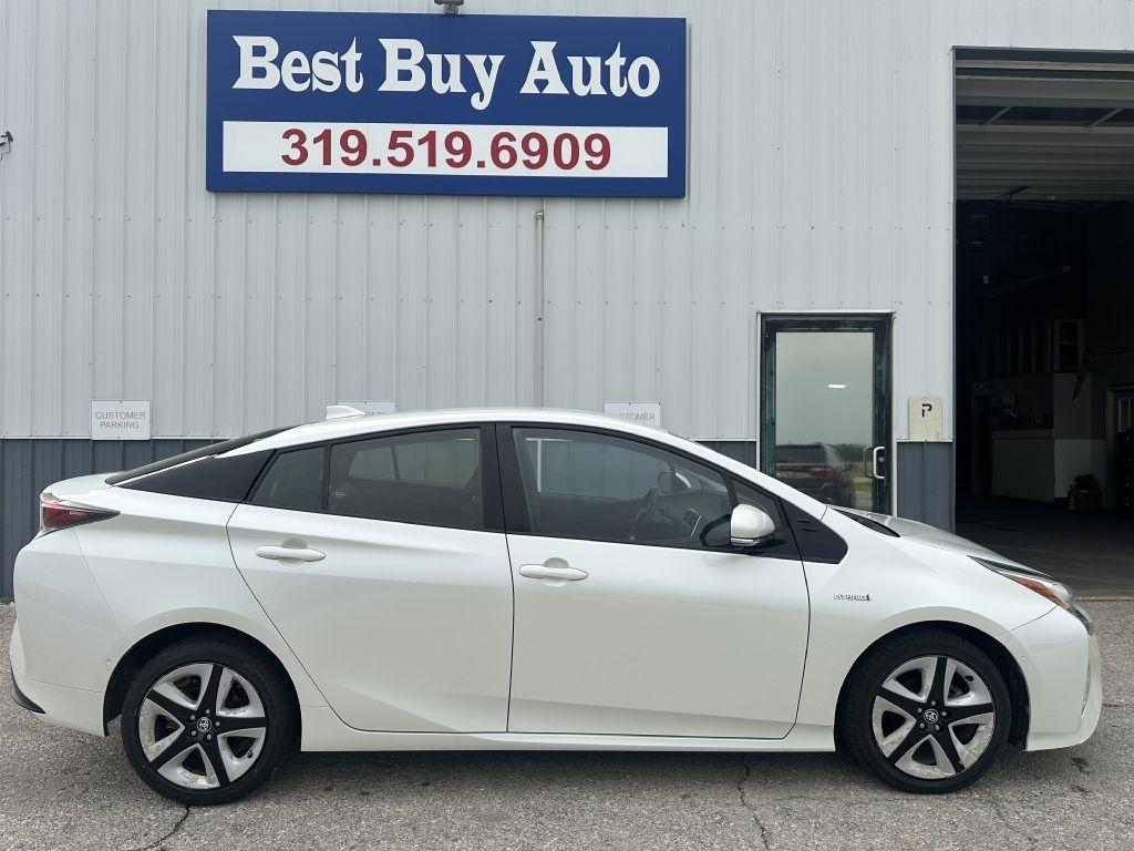 Toyota Prius 5dr HB Three Touring (Natl) 2016