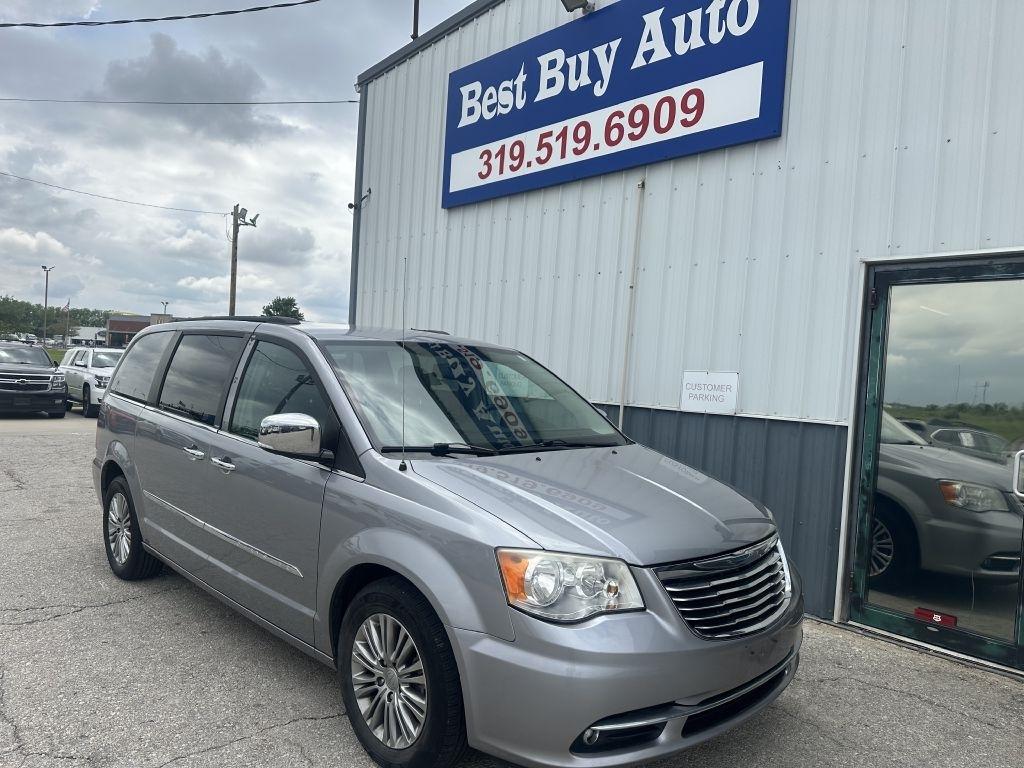 Chrysler Town & Country 4dr Wgn Touring-L 2013
