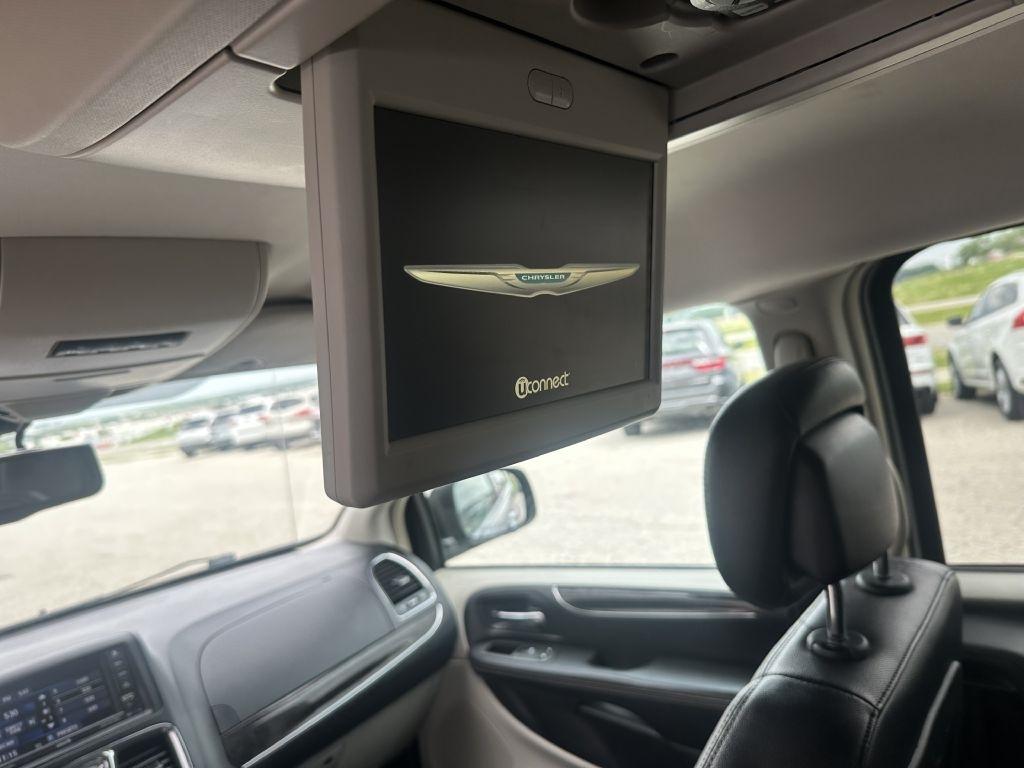 Chrysler Town & Country 4dr Wgn Touring-L 2013