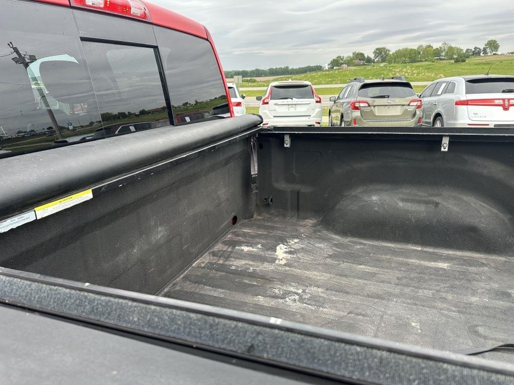 RAM 1500 4WD Quad Cab 140.5" Sport 2016