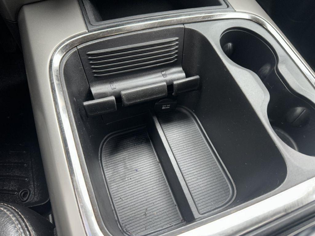 RAM 1500 4WD Quad Cab 140.5" Sport 2016