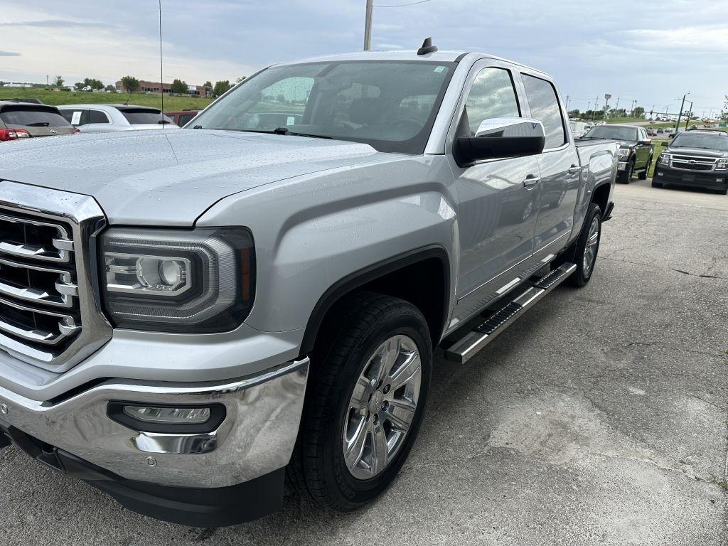 GMC Sierra 1500 4WD Crew Cab 143.5" SLT 2016
