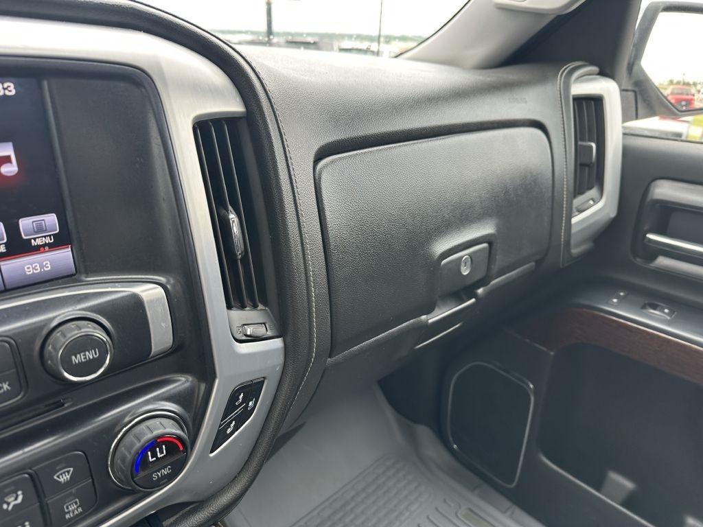 GMC Sierra 1500 4WD Crew Cab 143.5" SLT 2016