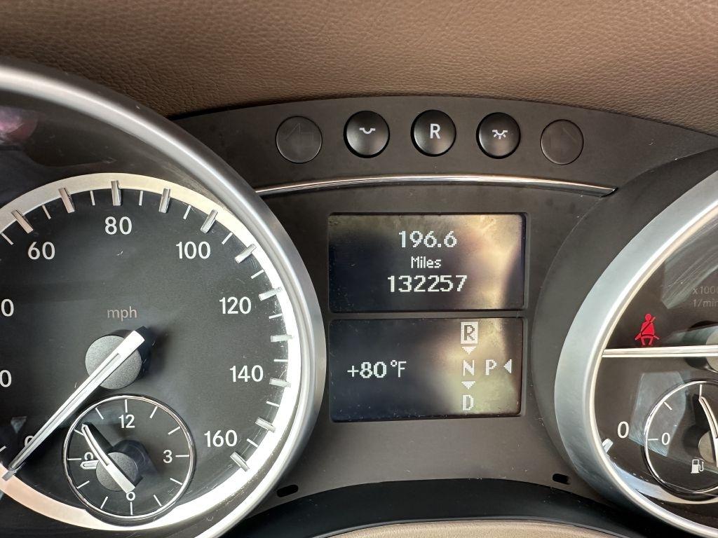Mercedes-Benz GL-Class 4MATIC 4dr GL 350 BlueTEC 2012