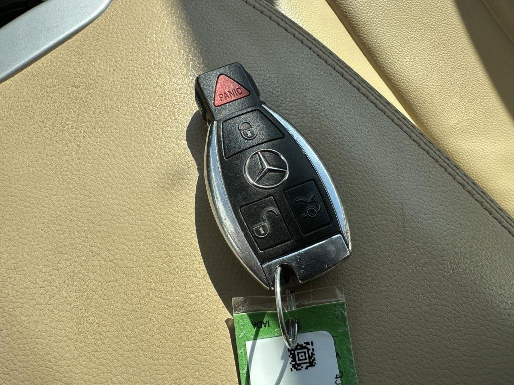 Mercedes-Benz GL-Class 4MATIC 4dr GL 350 BlueTEC 2012