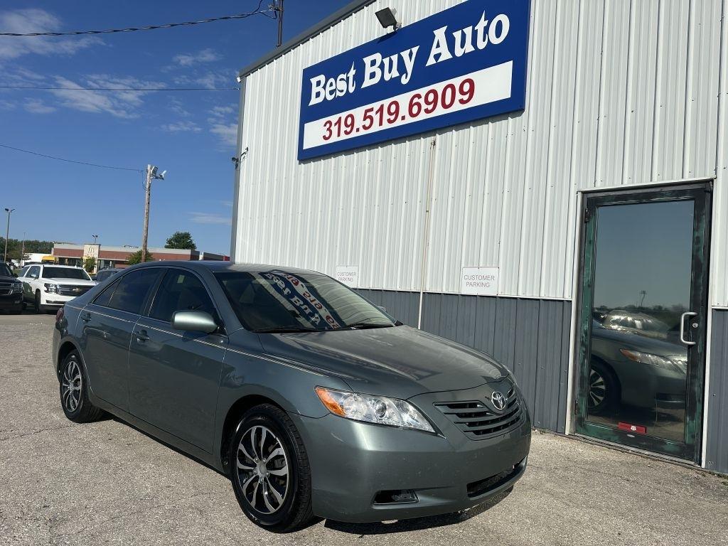Toyota Camry 4dr Sdn I4 Man (Natl) 2009